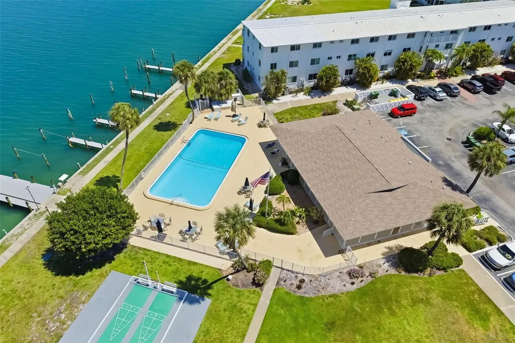 763 John Ringling Boulevard Sarasota FL 34236