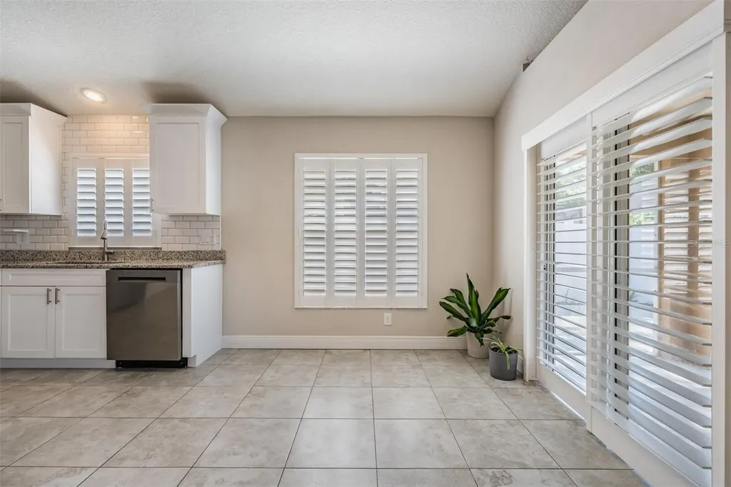 2315 Lyncrest Court Valrico FL 33596
