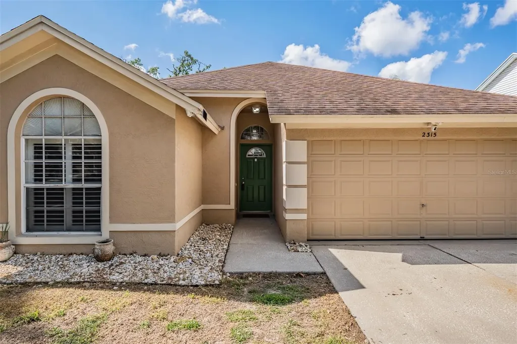 2315 Lyncrest Court Valrico FL 33596