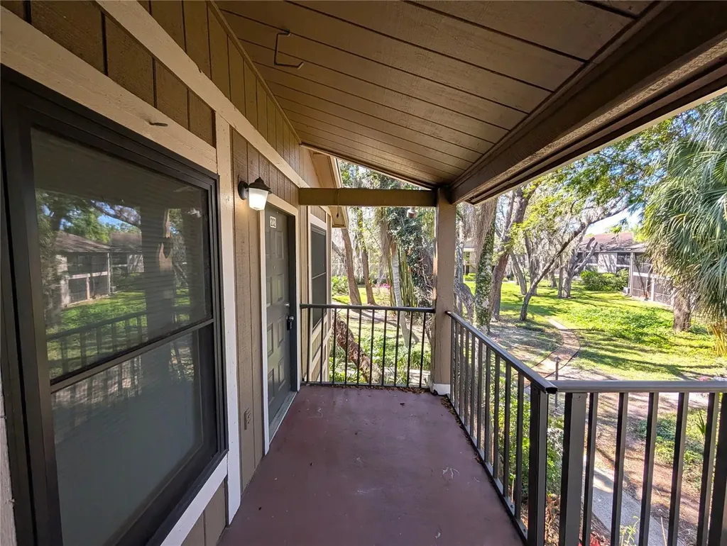 14211 Shadow Moss Lane Tampa FL 33613