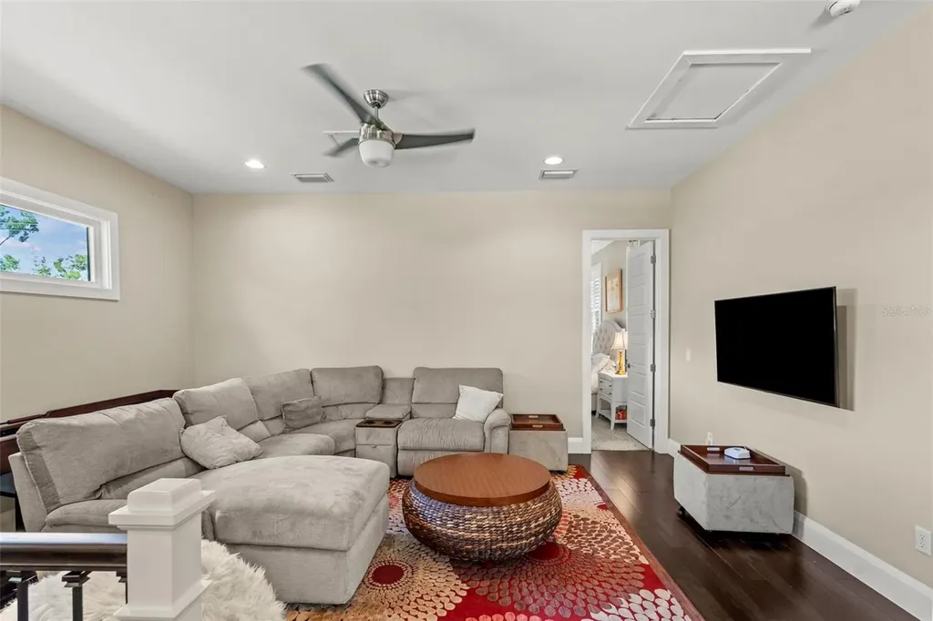 3211 W Bay Villa Avenue Tampa FL 33611