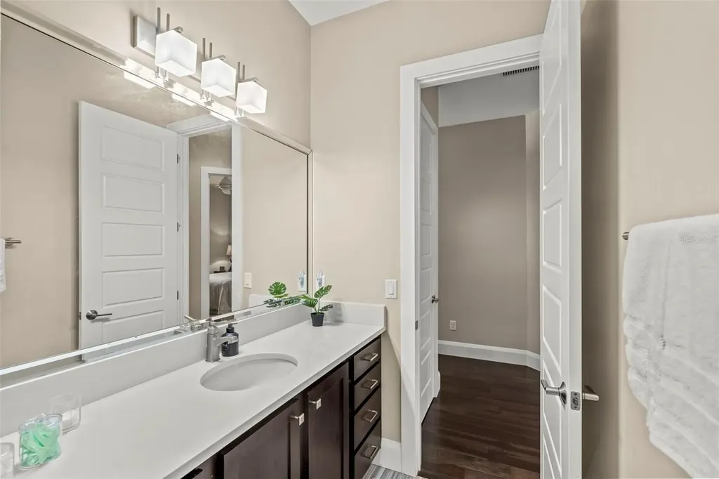 3211 W Bay Villa Avenue Tampa FL 33611