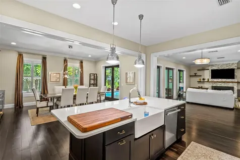 3211 W Bay Villa Avenue Tampa FL 33611