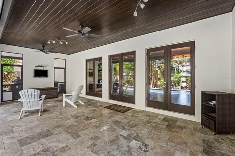 3211 W Bay Villa Avenue Tampa FL 33611