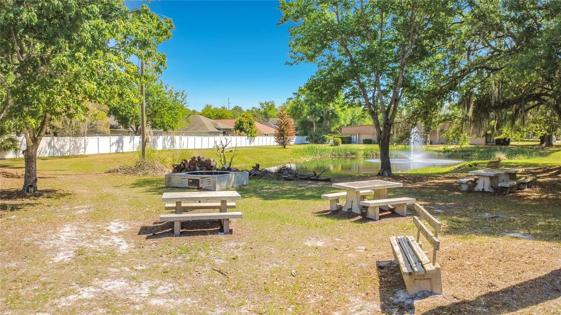 2523 Karen Drive Mount Dora FL 32757