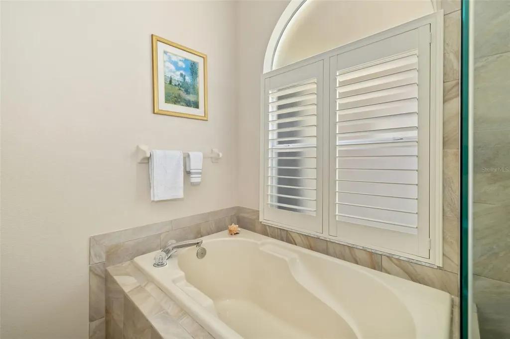 5300 Mahogany Run Avenue Sarasota FL 34241