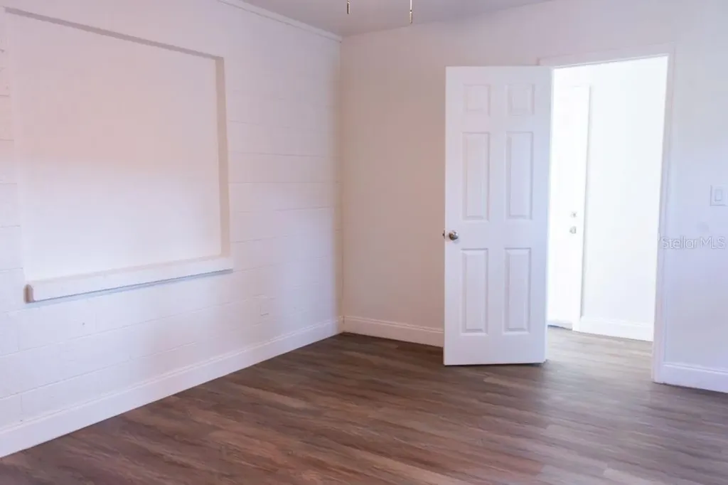 6813 S Himes Avenue Tampa FL 33611