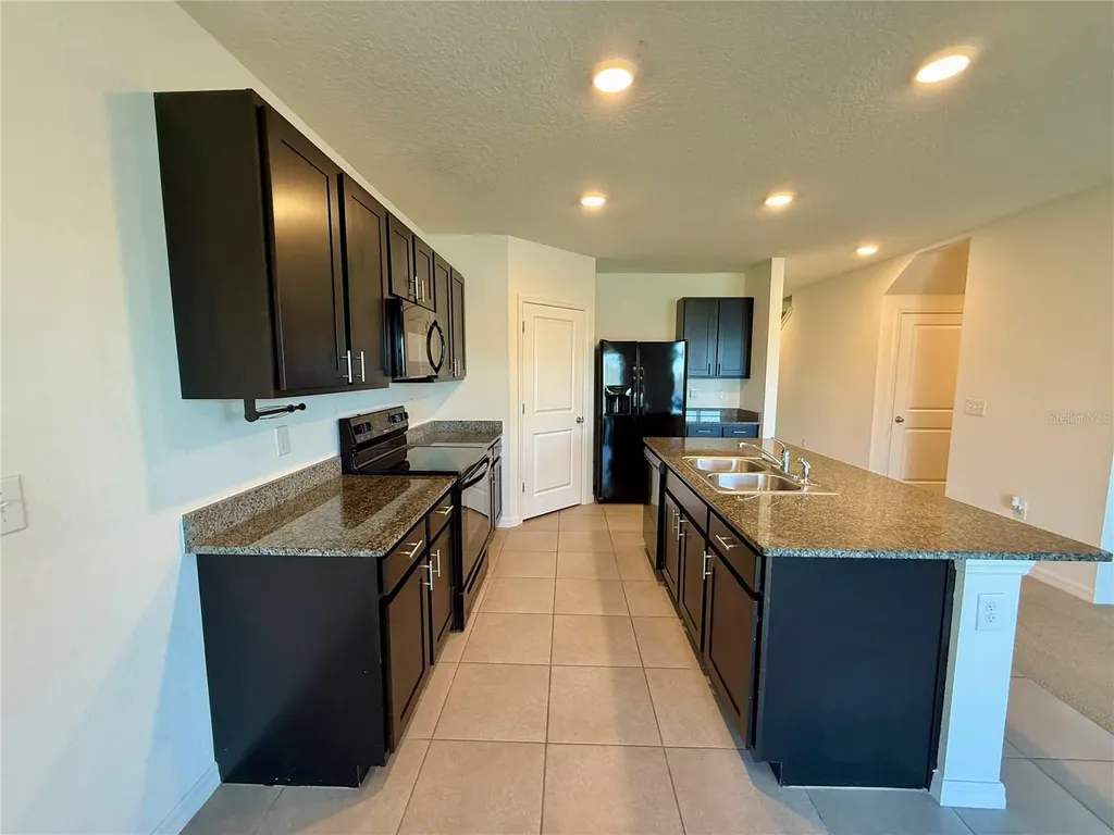 31000 Summer Sun Loop Wesley Chapel FL 33545