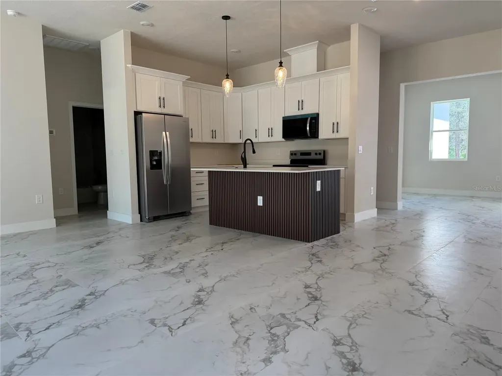 6636 N Varsity Avenue Dunnellon FL 34434