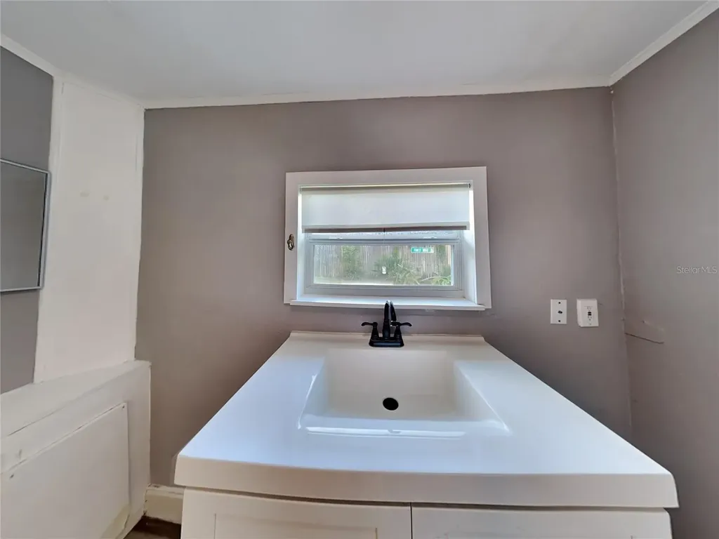 1208 Francis Avenue Orlando FL 32806