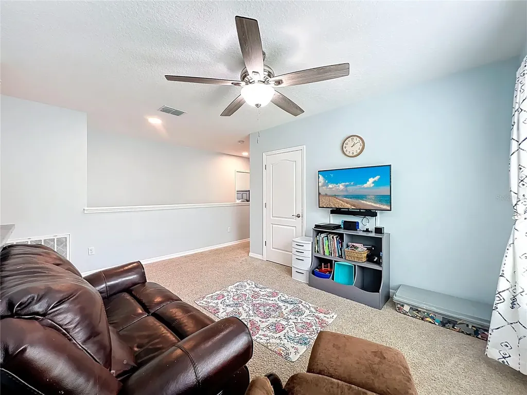 3657 Crimson Clover Drive Mount Dora FL 32757