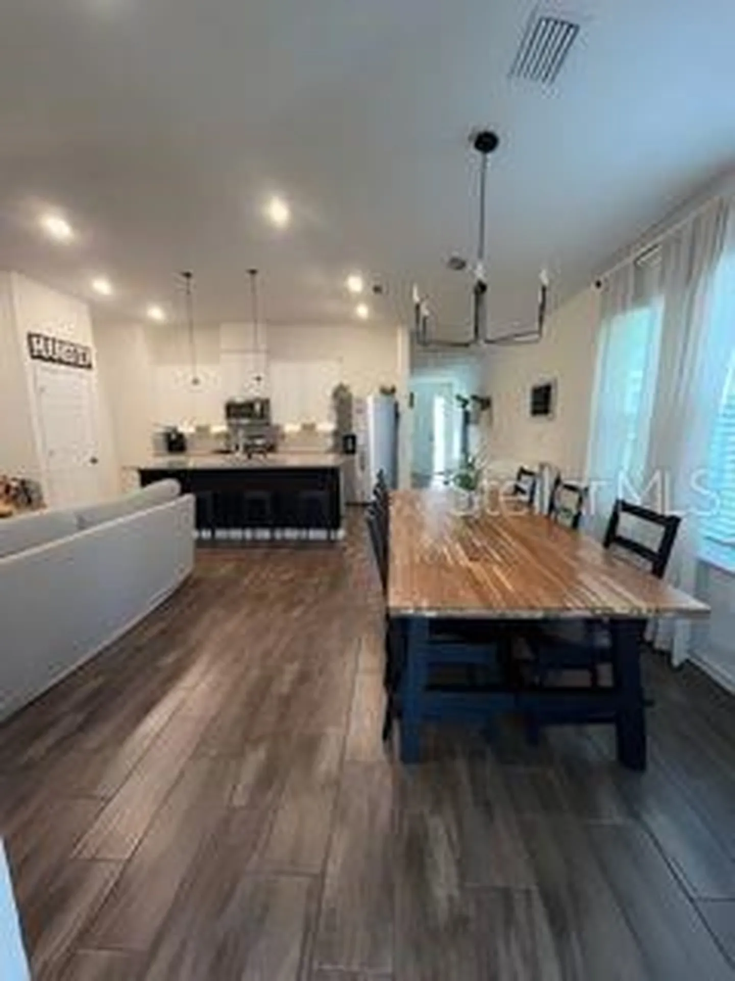 8083 Guild Way Jacksonville FL 32222