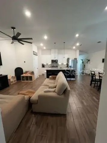 8083 Guild Way Jacksonville FL 32222