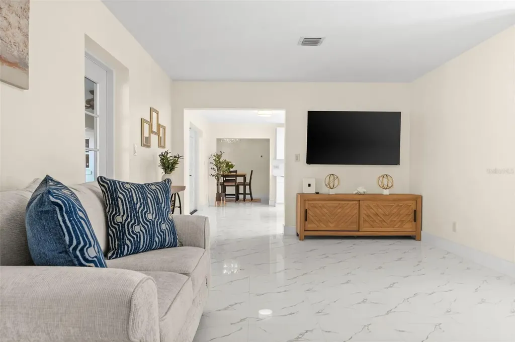 625 W Olympia Avenue Punta Gorda FL 33950