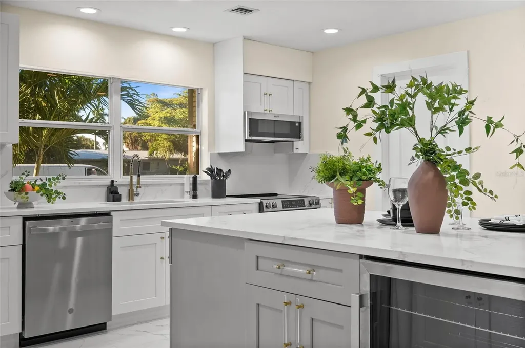 625 W Olympia Avenue Punta Gorda FL 33950