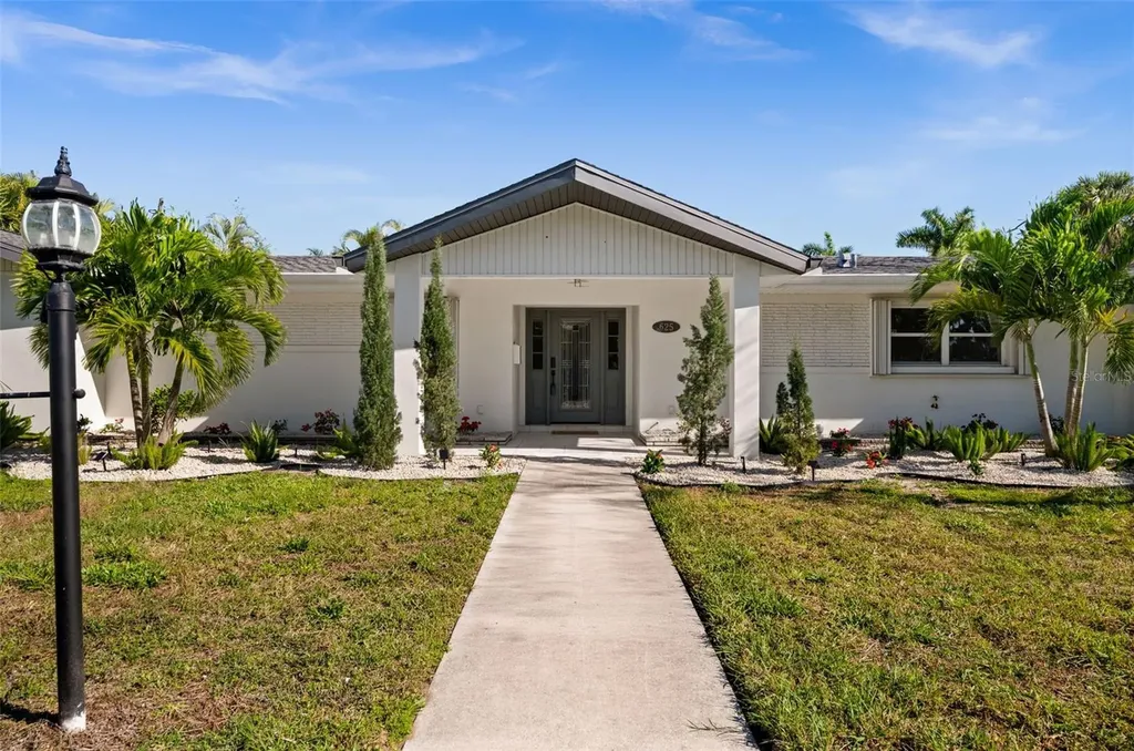 625 W Olympia Avenue Punta Gorda FL 33950
