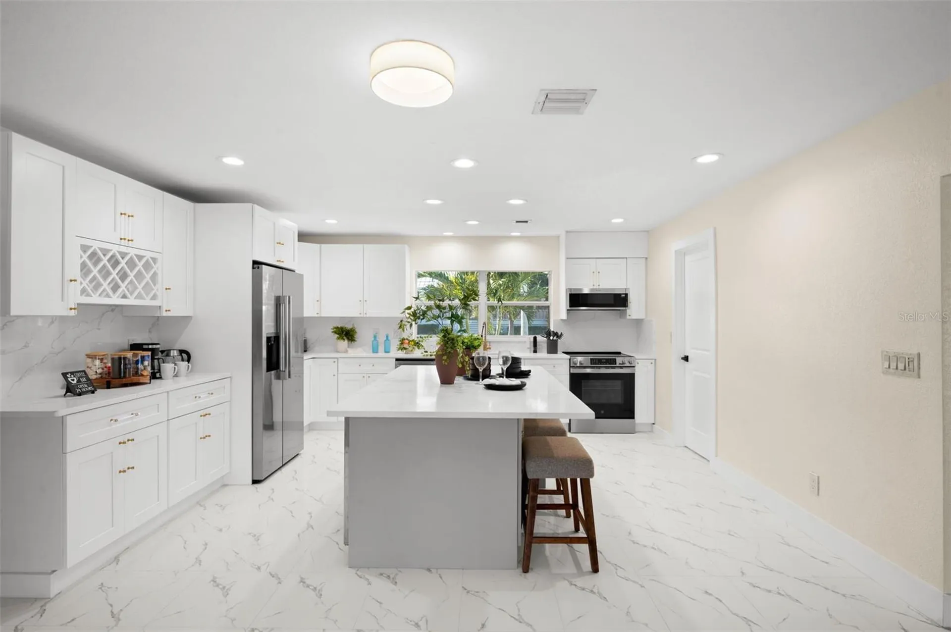 625 W Olympia Avenue Punta Gorda FL 33950