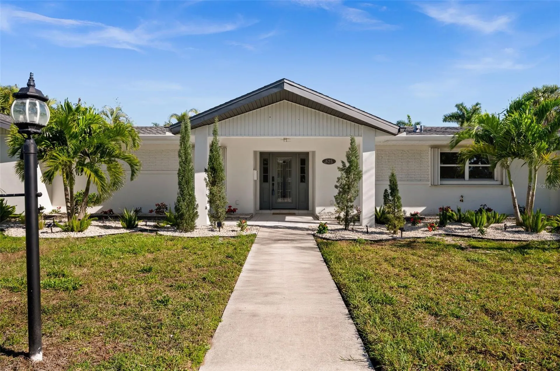 625 W Olympia Avenue Punta Gorda FL 33950