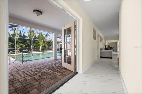 625 W Olympia Avenue Punta Gorda FL 33950
