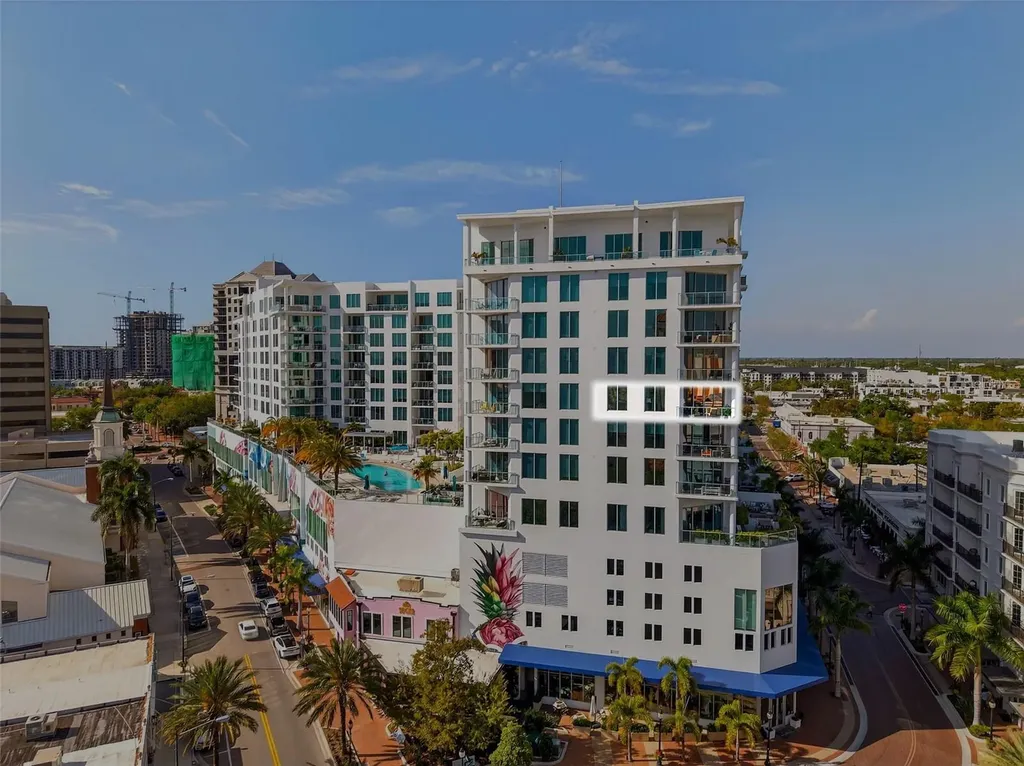 111 S Pineapple Avenue Sarasota FL 34236