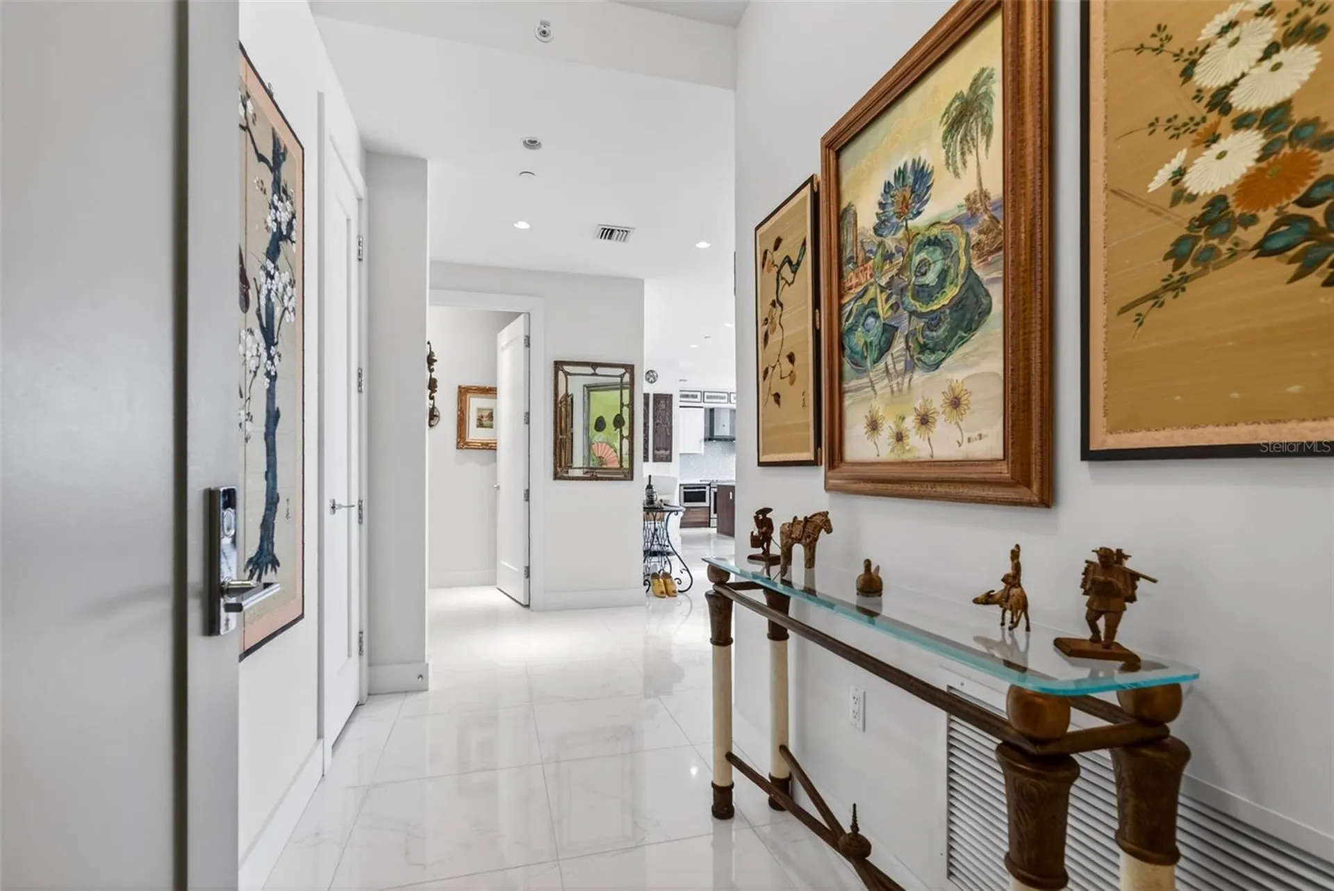 111 S Pineapple Avenue Sarasota FL 34236