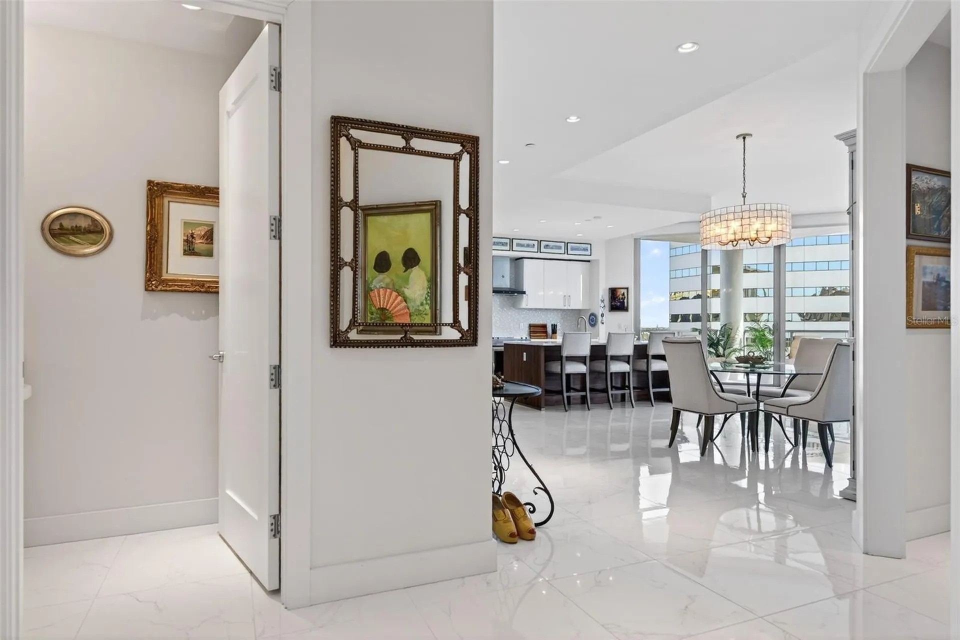 111 S Pineapple Avenue Sarasota FL 34236