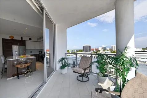 111 S Pineapple Avenue Sarasota FL 34236