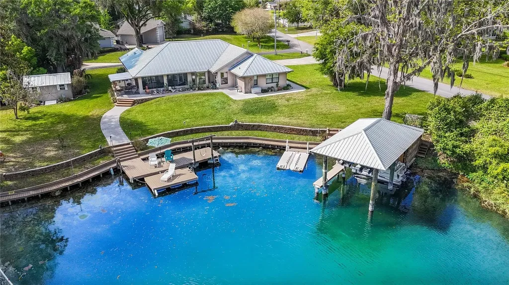 11635 E Blue Cove Drive Dunnellon FL 34432