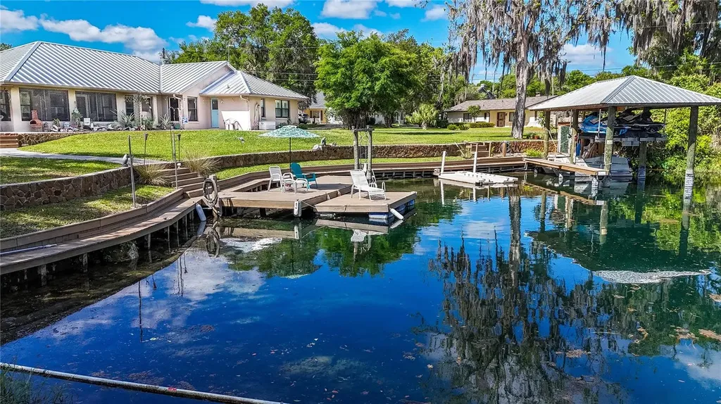 11635 E Blue Cove Drive Dunnellon FL 34432