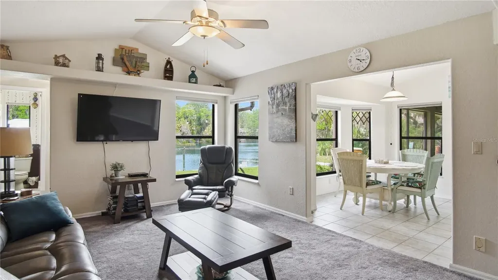 11635 E Blue Cove Drive Dunnellon FL 34432
