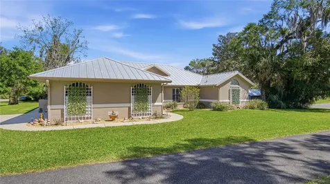 11635 E Blue Cove Drive Dunnellon FL 34432