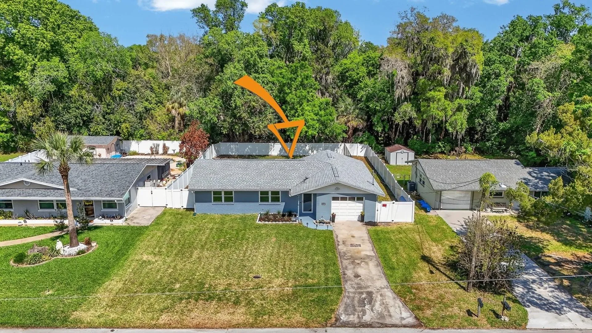 327 London Road Daytona Beach FL 32117