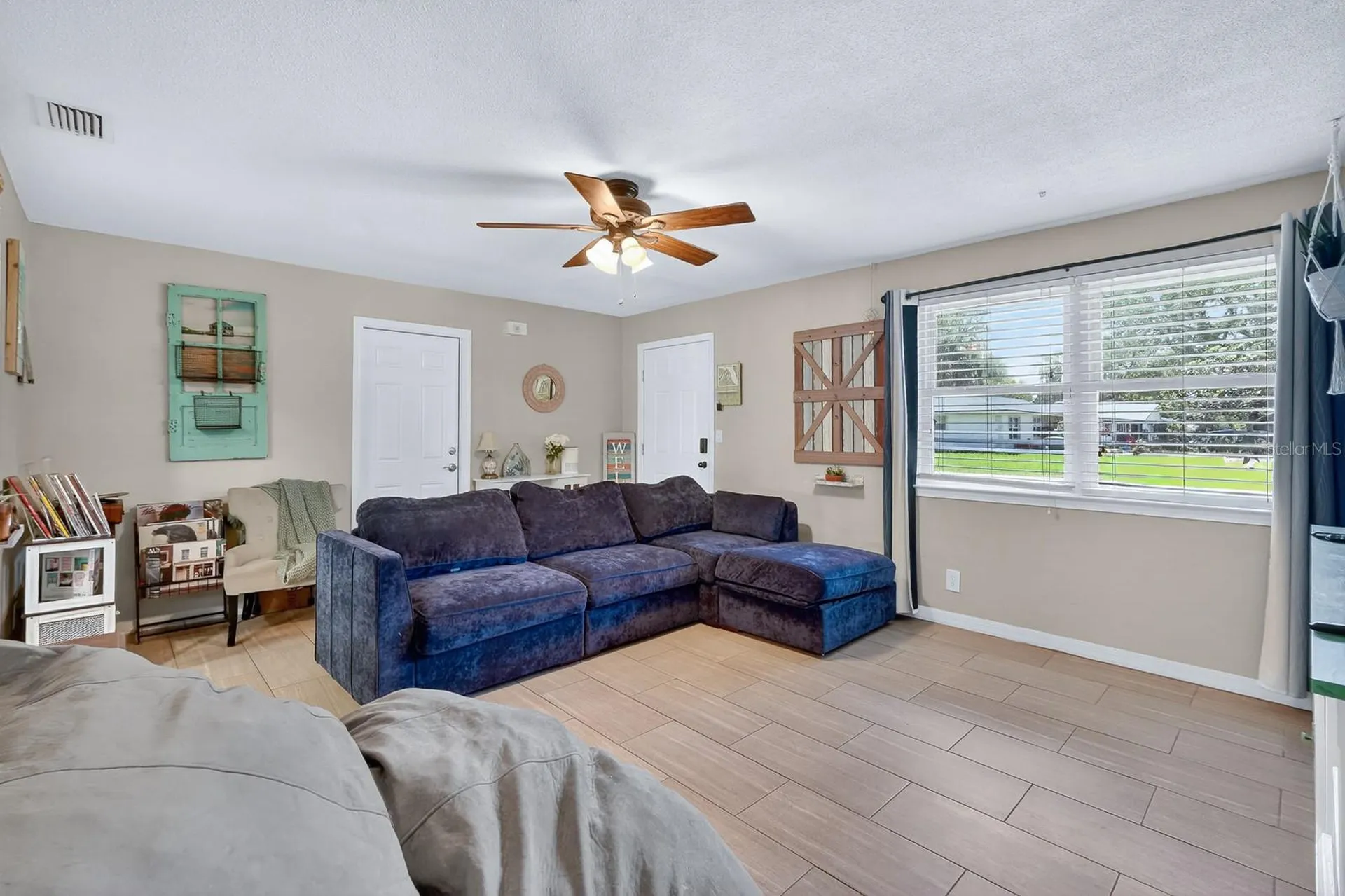 327 London Road Daytona Beach FL 32117
