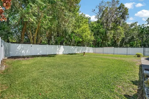 327 London Road Daytona Beach FL 32117
