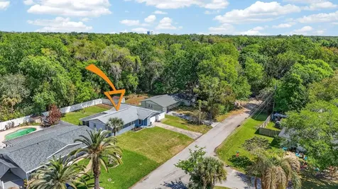 327 London Road Daytona Beach FL 32117