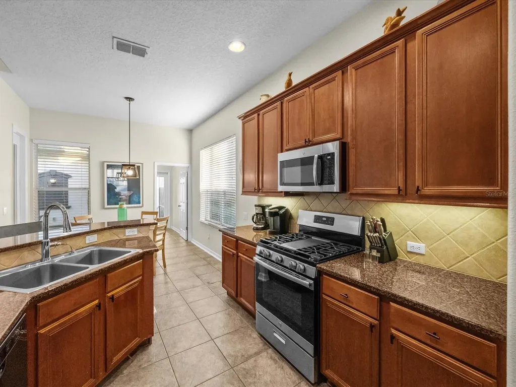 1229 Molona Street Reunion FL 34747