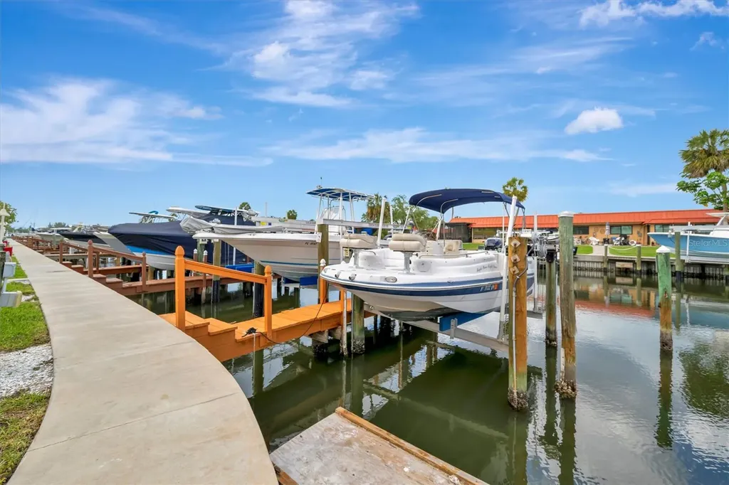9604 Cortez Road W Bradenton FL 34210