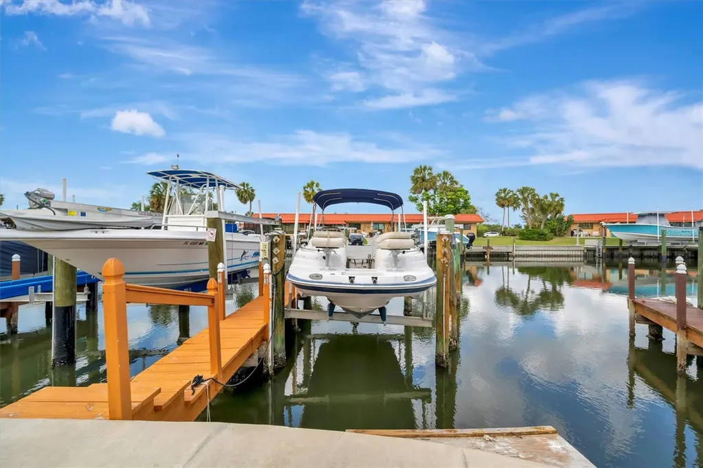 9604 Cortez Road W Bradenton FL 34210