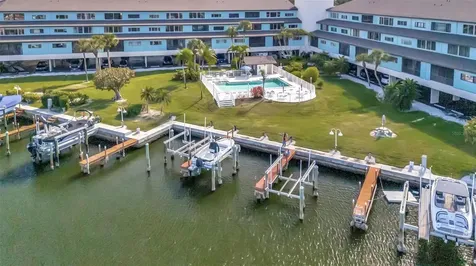 9604 Cortez Road W Bradenton FL 34210