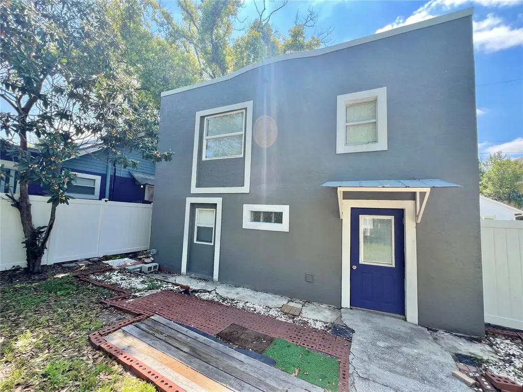 115 W Allison Court Tampa FL 33603