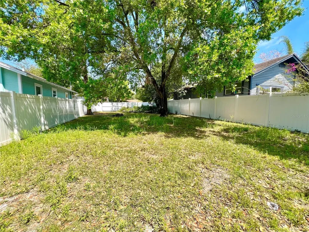 115 W Allison Court Tampa FL 33603