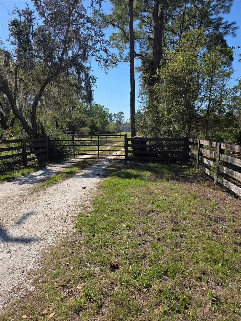 1991 Rosalie Lake Road Lake Wales FL 33898