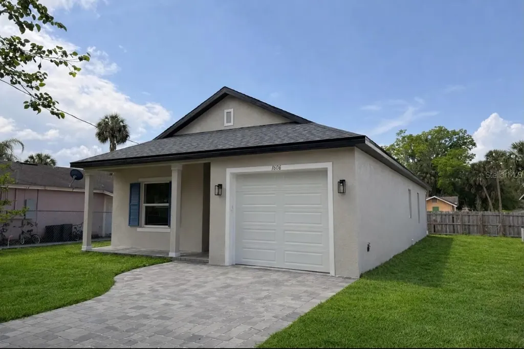 1606 Peach Avenue Sanford FL 32771