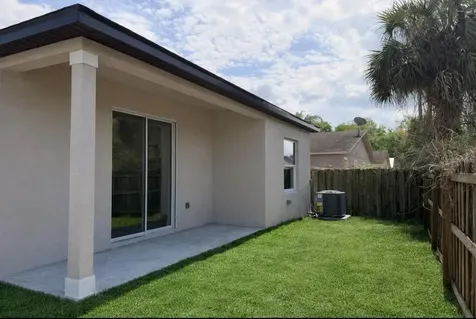 1606 Peach Avenue Sanford FL 32771