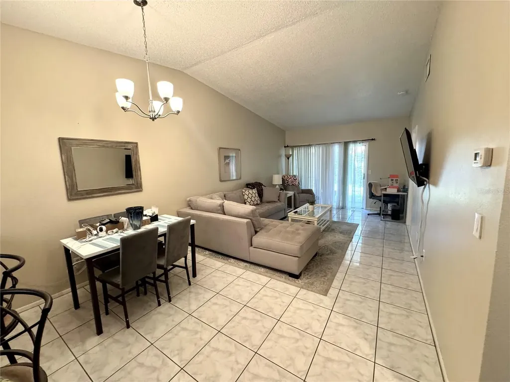 7249 Parkside Villas Drive N St Petersburg FL 33709
