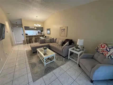 7249 Parkside Villas Drive N St Petersburg FL 33709
