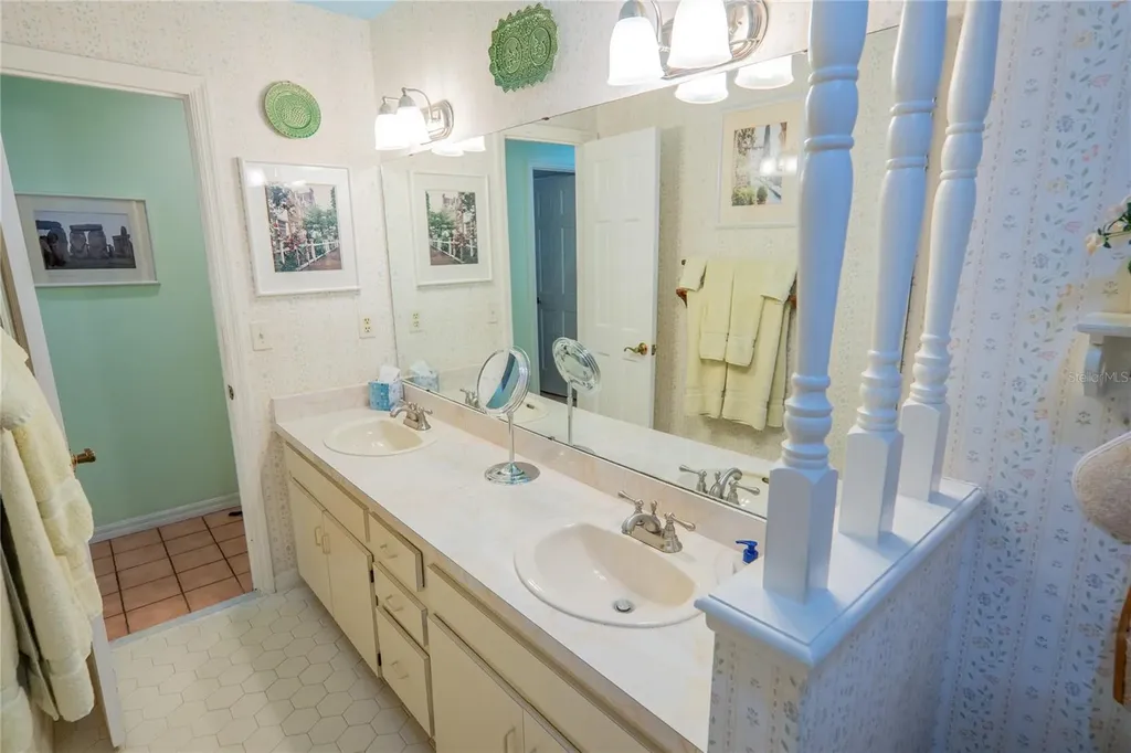 601 Fox Valley Drive Longwood FL 32779