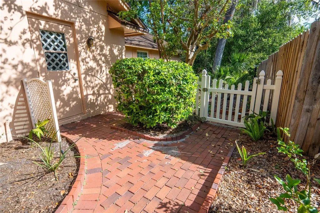 601 Fox Valley Drive Longwood FL 32779