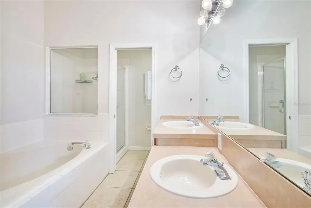 14528 Kristenright Lane Orlando FL 32826