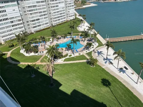 5130 Brittany Drive S St Petersburg FL 33715